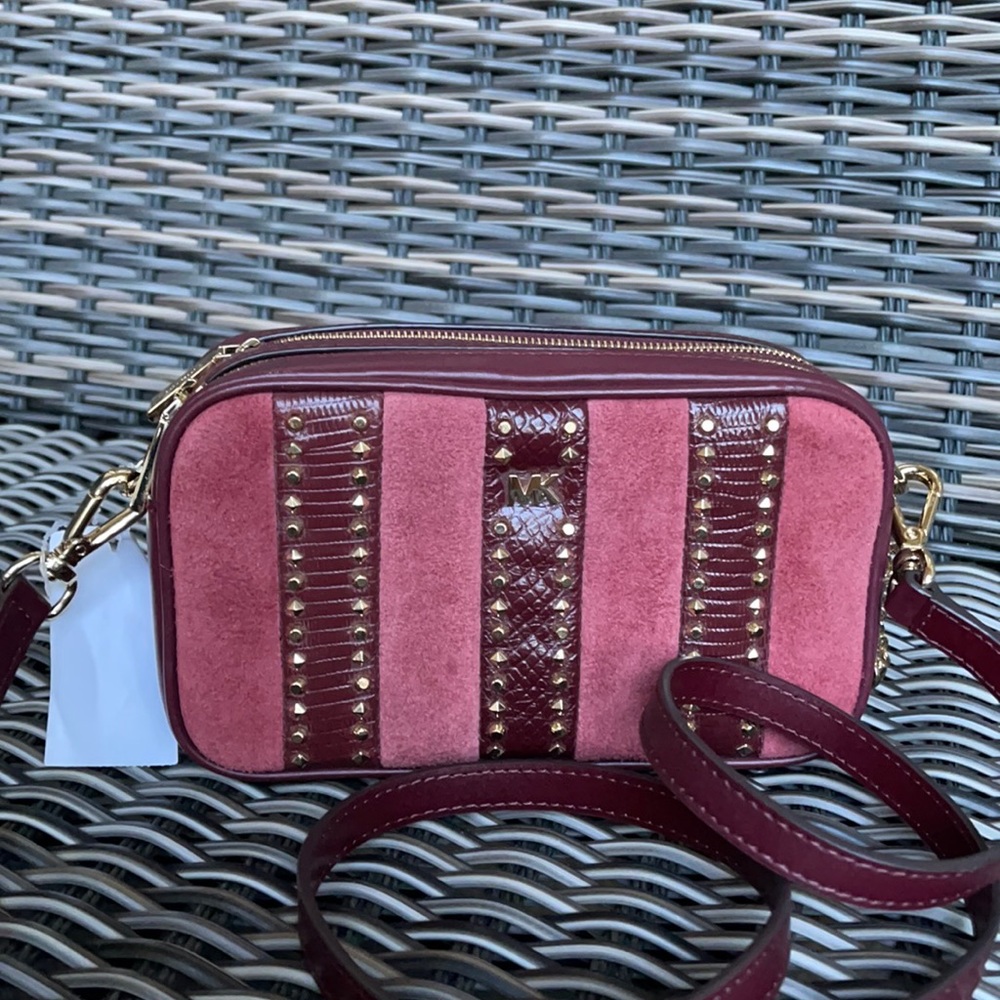 Michael Kors Small Camera Bag Ox Blood North/South - Picture 16 of 16